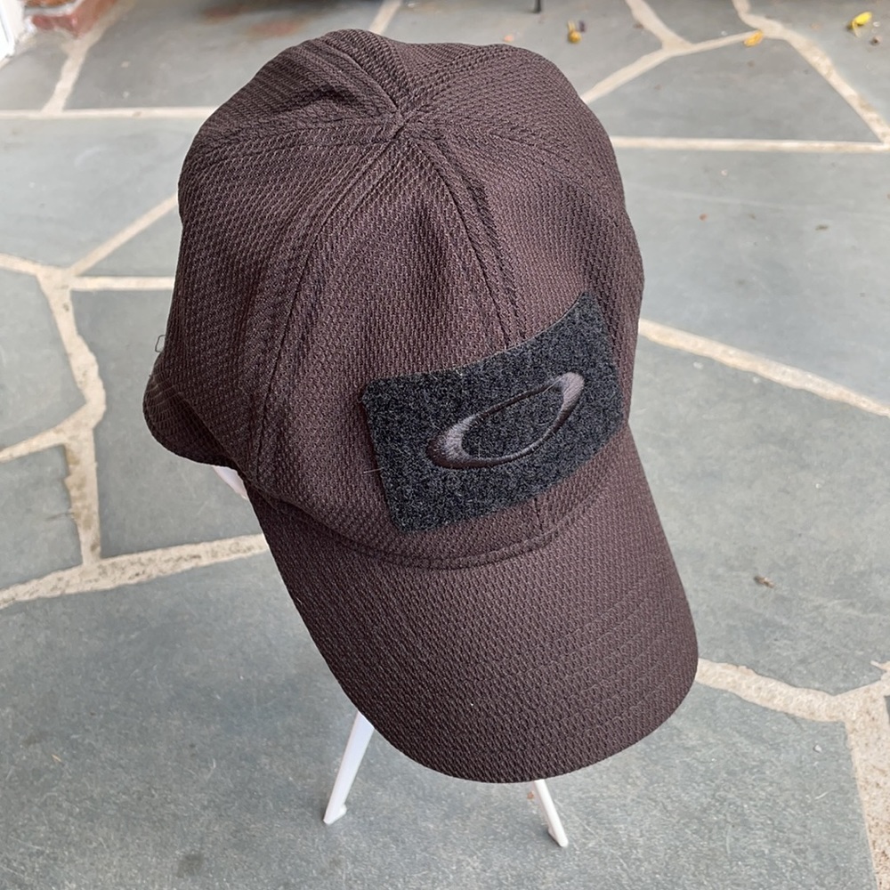 Oakley Classic Cap Flex Fit Mesh Size S/M